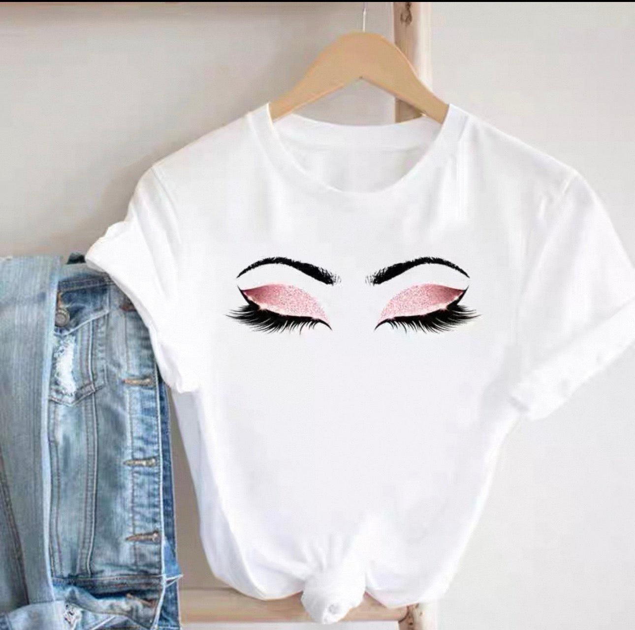 Graphic Tees for Women Canada | Lash & Beauty Print T-Shirts