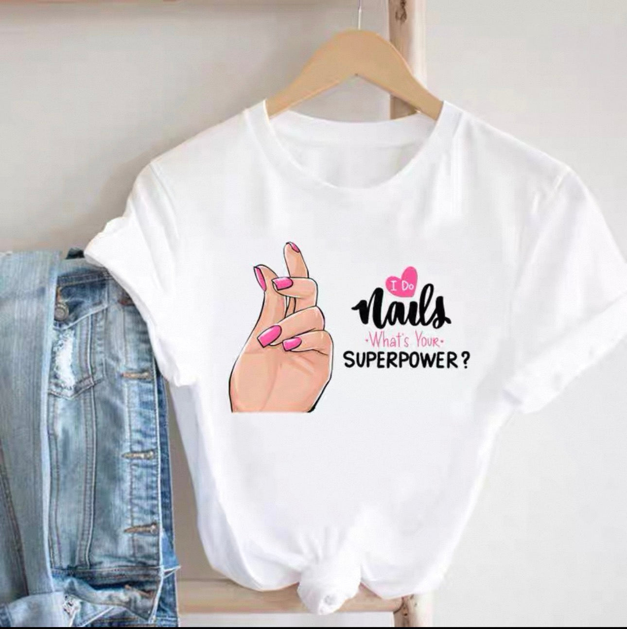 Graphic Tees for Women Canada | Lash & Beauty Print T-Shirts
