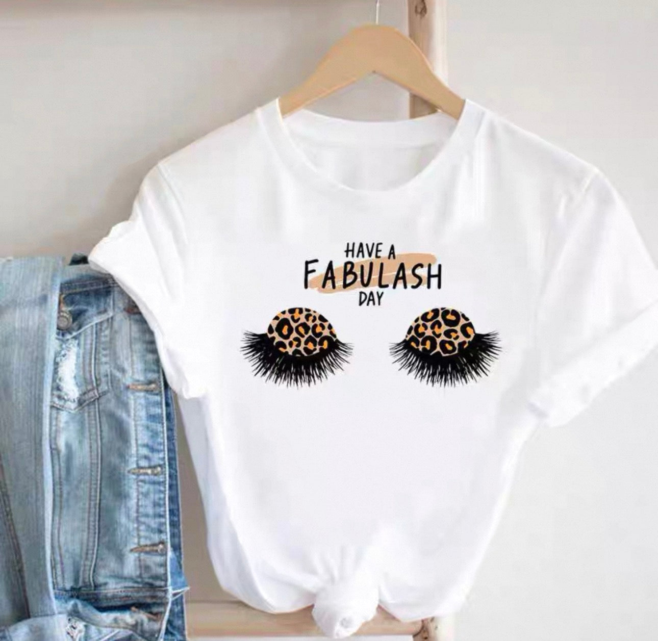 Graphic Tees for Women Canada | Lash & Beauty Print T-Shirts