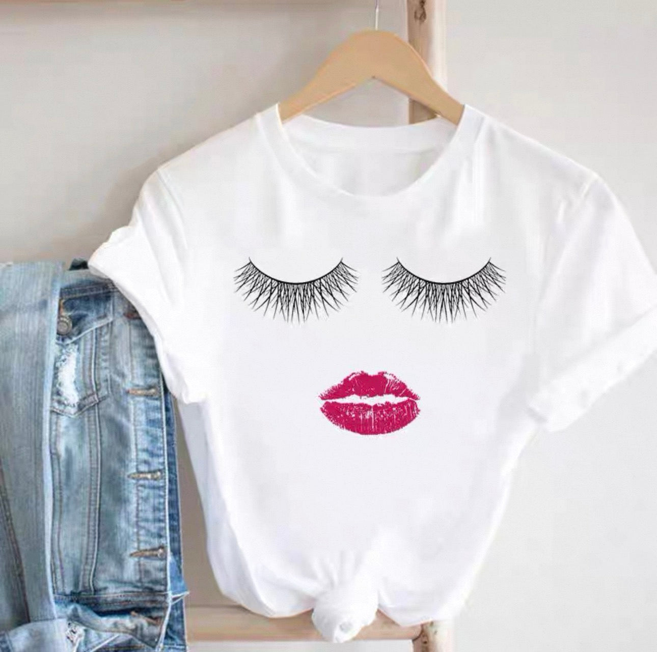 Graphic Tees for Women Canada | Lash & Beauty Print T-Shirts