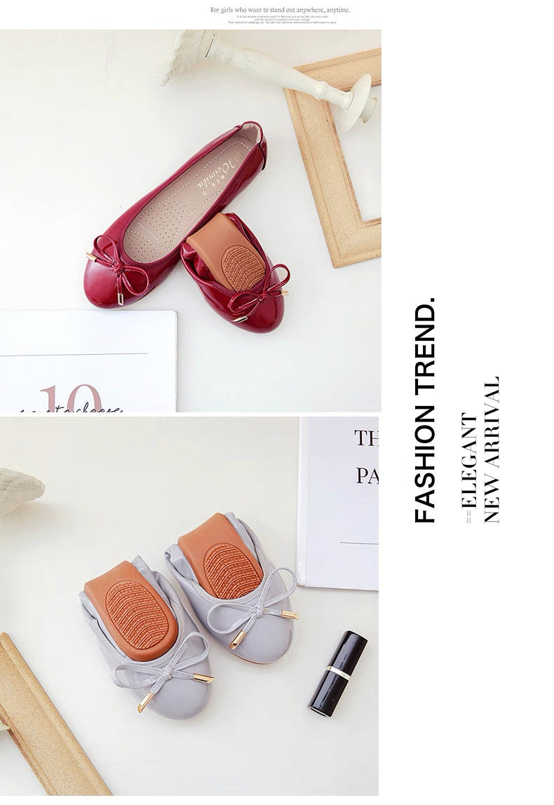 Red and gray flat shoes with bows on a white background, labeled 'Fashion Trend'.