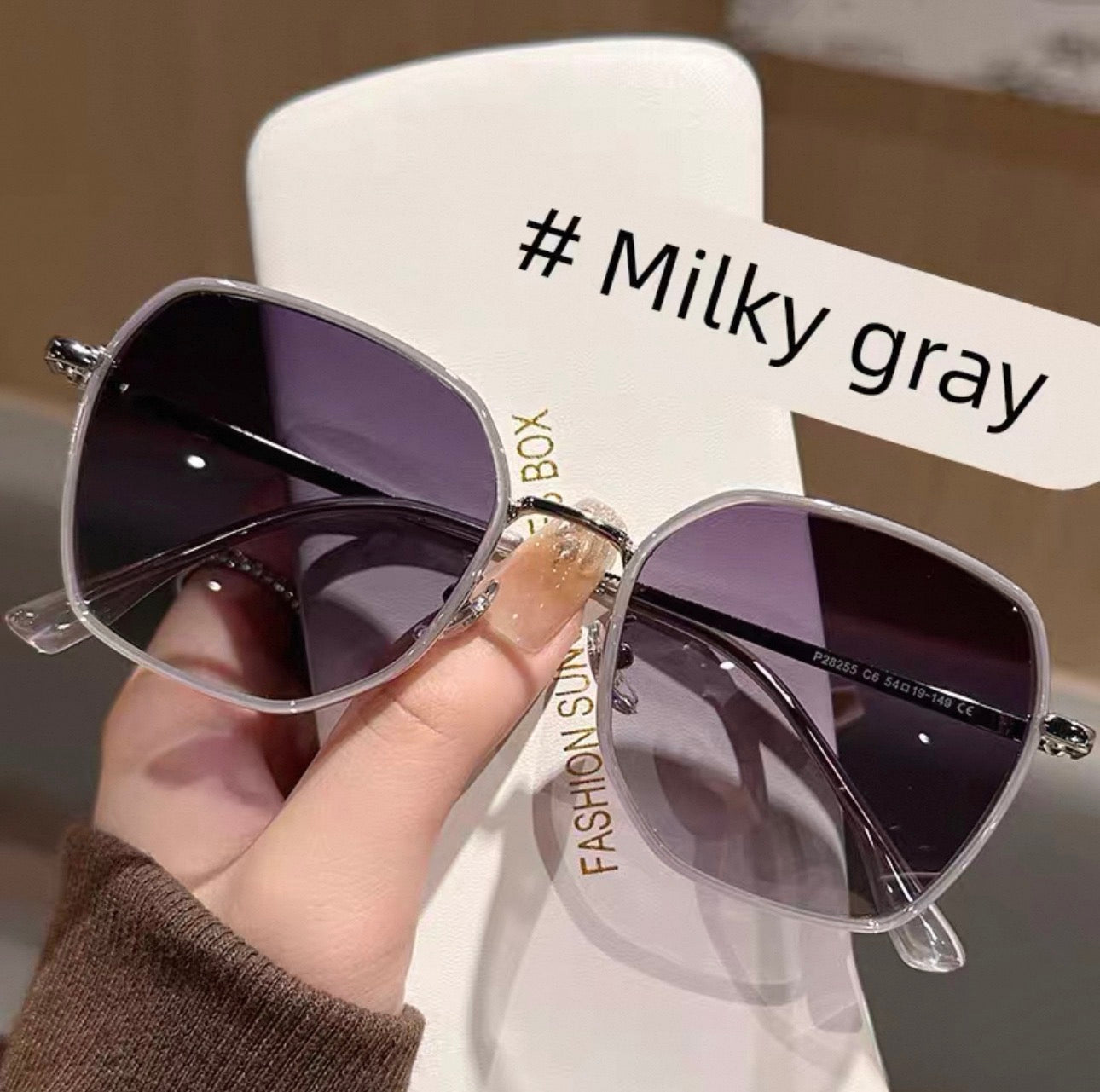 Earth-toned Sunglasses for Women, Polarized Glasses - milky gray